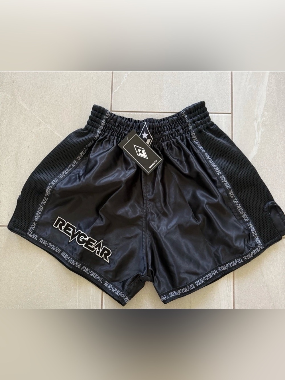 Revgear Muay Thai Kickboxing Shorts Black Mesh Trim Size Large NWT